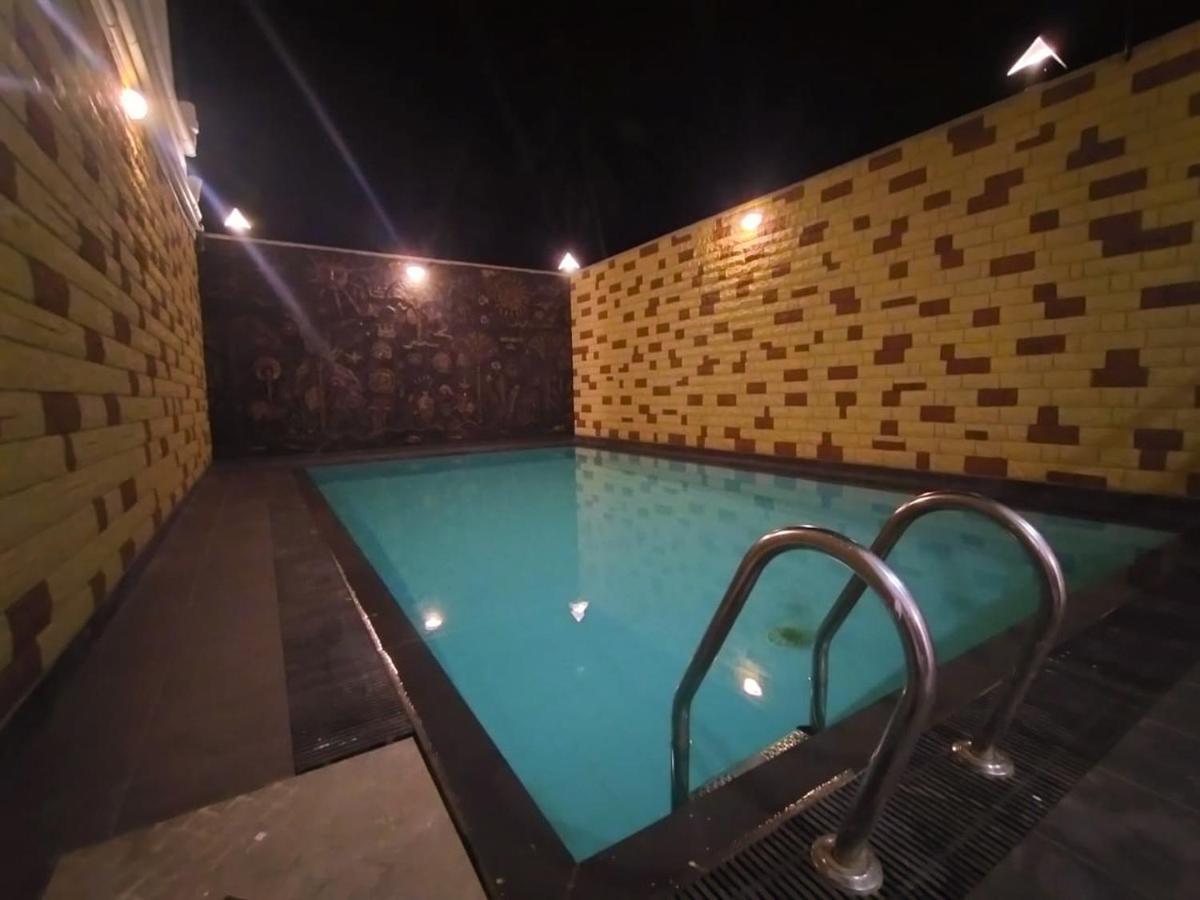 Bivon Reach Hotel Uswetakeiyawa Buitenkant foto